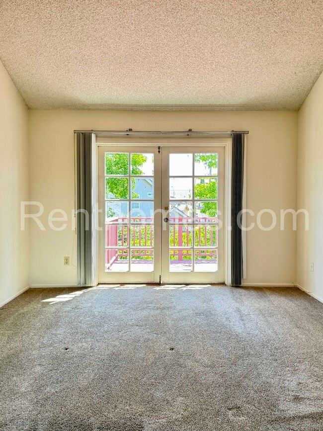 Building Photo - 10515 Carrington Dr