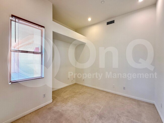 Building Photo - 15104 E Ridgeway Dr