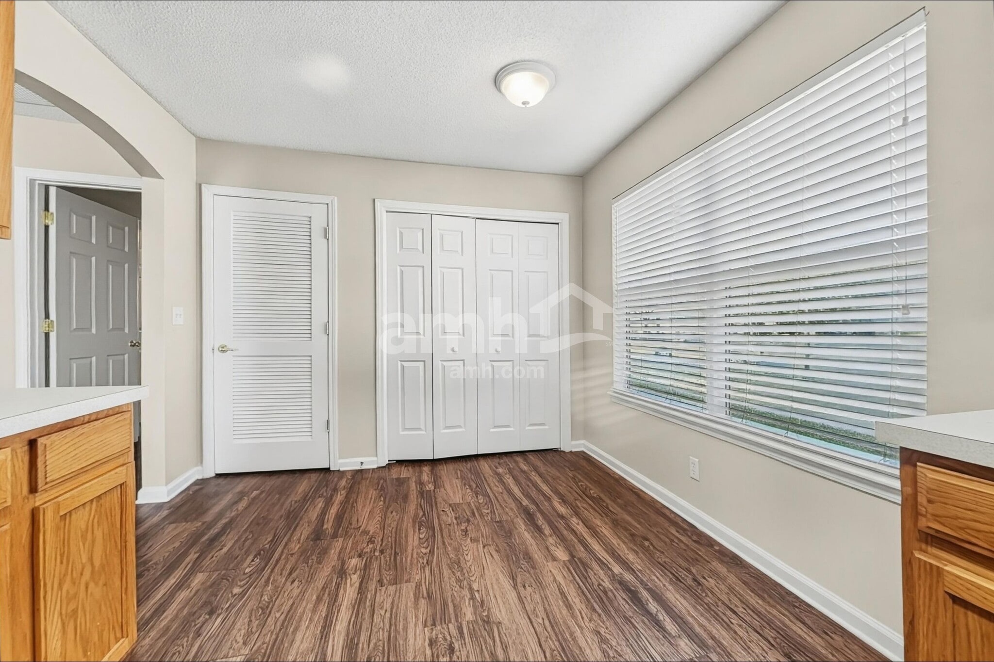 Building Photo - 11134 Lauren Oak Ln