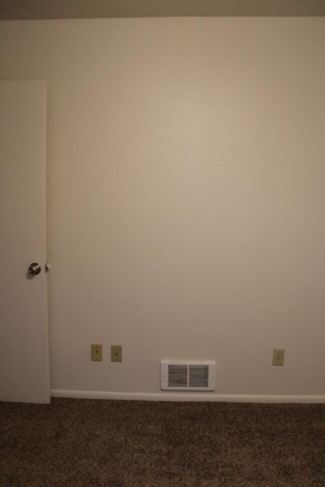 Building Photo - 372 I St