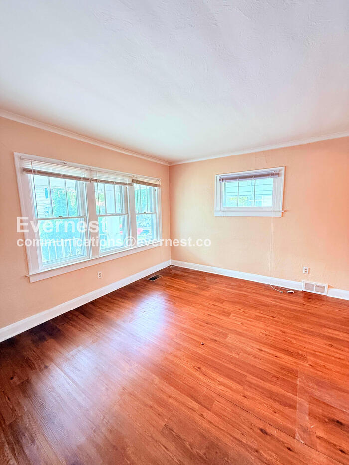 Building Photo - 4315 Garden Park Dr