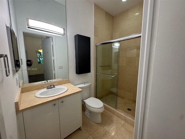 Building Photo - 20000 E Country Club Dr