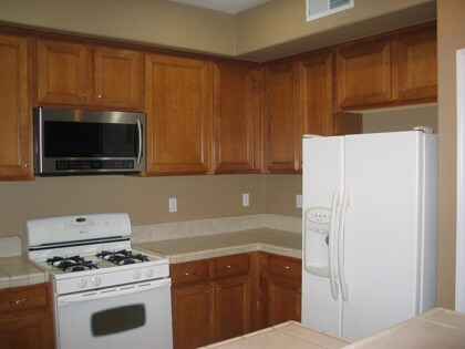 Building Photo - 6673 Panther Creek Dr
