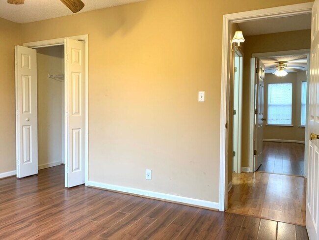 Building Photo - 106 Bowers Ct
