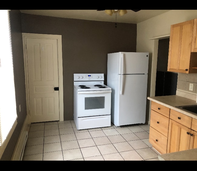 Building Photo - 1 bedroom 1 bathroom
