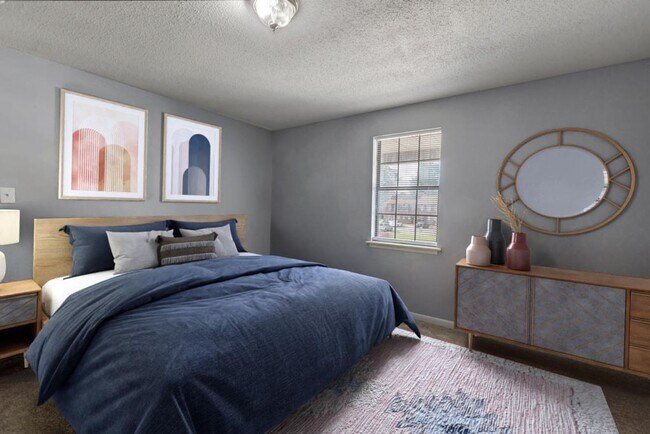 Building Photo - Recently Renovated Units in Decatur, AL