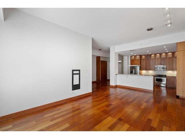 Building Photo - 100 3rd Ave S
