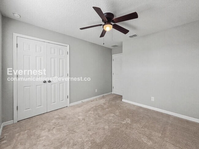 Building Photo - Limited Time Special Offer / 5 Bed, 3.5 Bath Home with Garage / Pet-Friendly / Vouchers Accepted ...