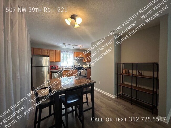 Building Photo - 507 NW 39th Rd