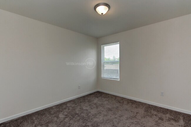 Building Photo - 5 BR/3 BTH Home in Selwyn Landing
