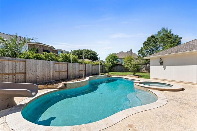 Building Photo - 3906 Point Cuero Ct