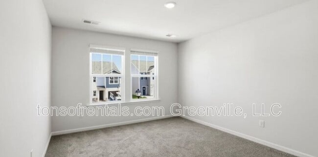 Building Photo - 767 Embark Cir