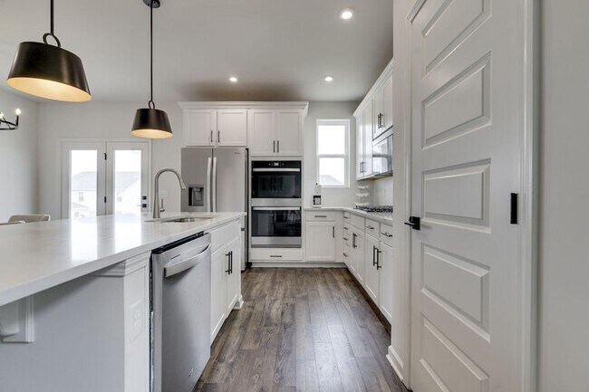 Building Photo - 945 Pleasant Ridge Run