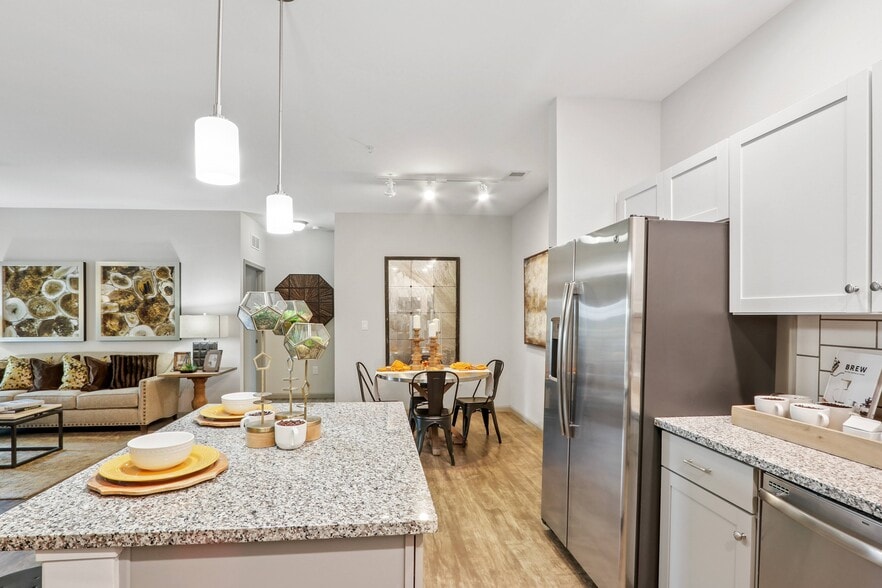 Building Photo - The Lodges on English Station Road