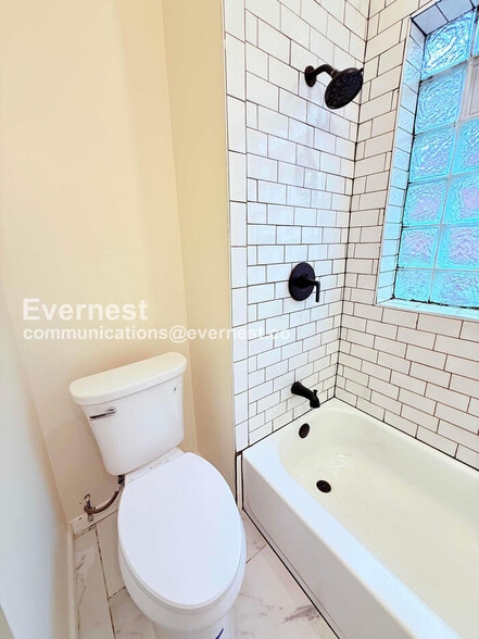 Building Photo - 5133 Whitfield St