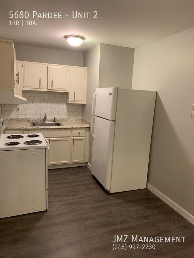 Building Photo - 5680 Pardee-Unit 2