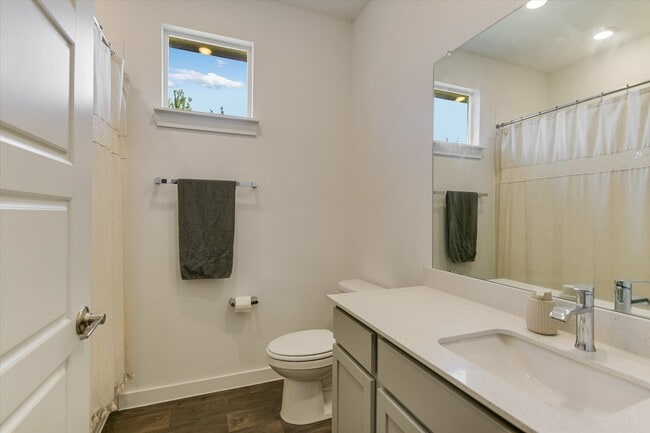 Building Photo - 14409 Cantarra Dr