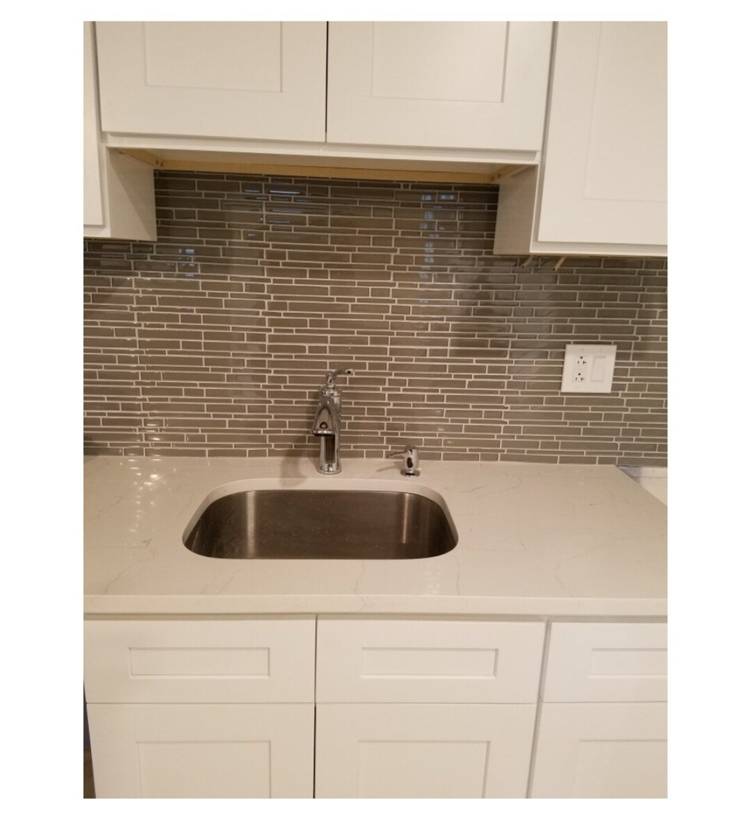 Quartz counter tops - 2362 Main St