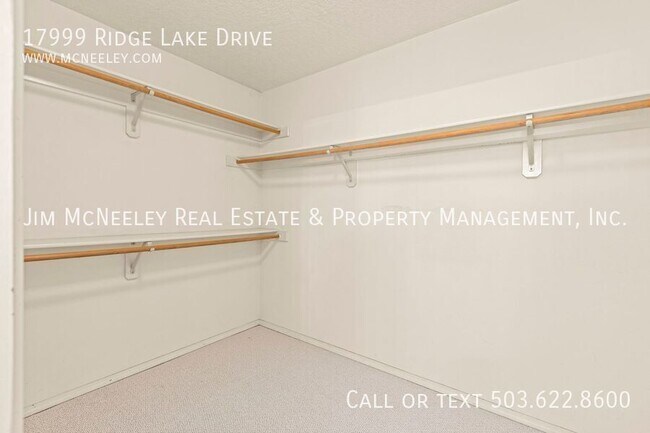 Building Photo - 17999 Ridge Lake Dr