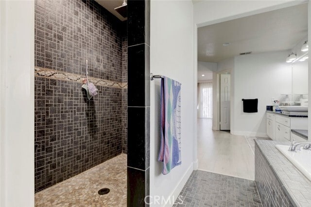 Building Photo - 27943 Brookdale Ct