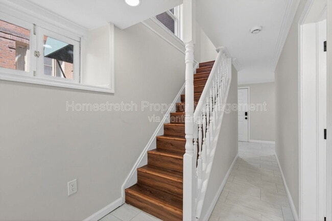 Building Photo - 4561 Laclede Ave