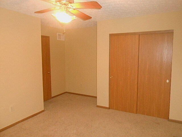 Building Photo - 5104 Blossom Ct