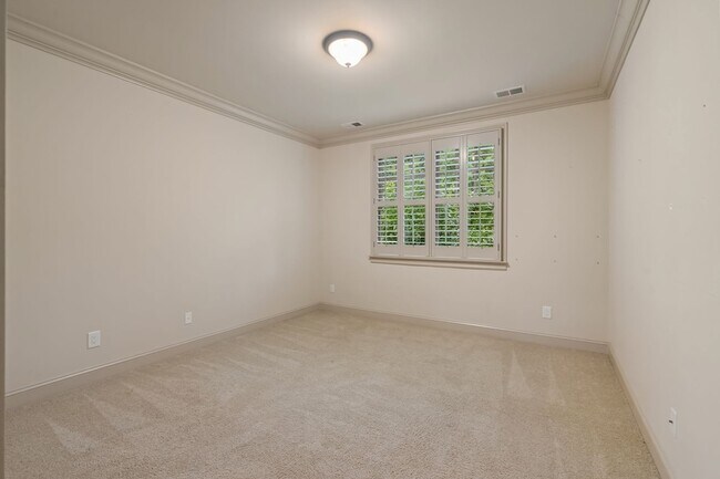 Building Photo - 444 Wild Elm St