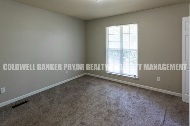 Building Photo - 505 Bruning Ln