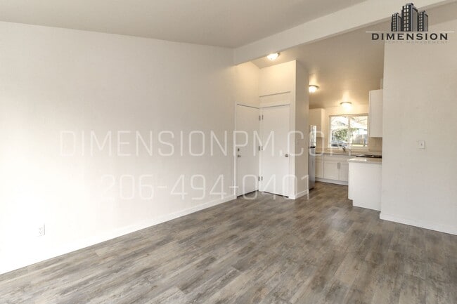 Building Photo - 1014 S State St