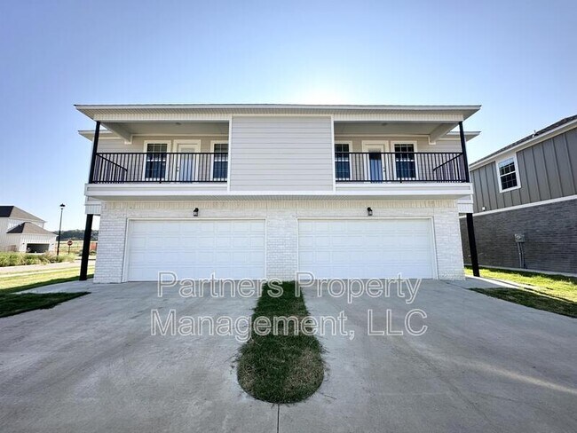 Building Photo - 779 S Amarillo Ave