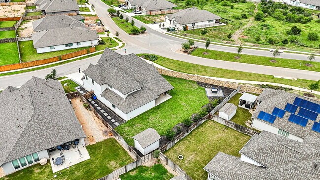 Building Photo - "Spacious 5-Bed Oasis with 4.5 Baths – You...