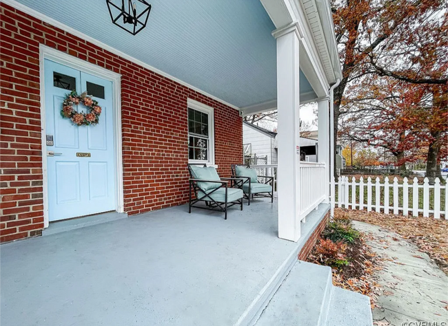 Front porch for morning coffee or evening hangs! - 309 E Brookland Park Blvd