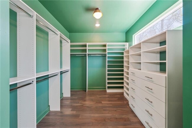 Building Photo - 3087 Alston Dr