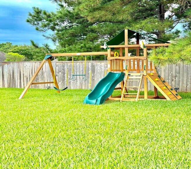 Building Photo - 95 Sagamore Ridge Pl