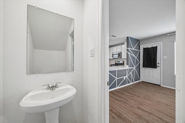 Building Photo - 22014 Birchwood River Trl