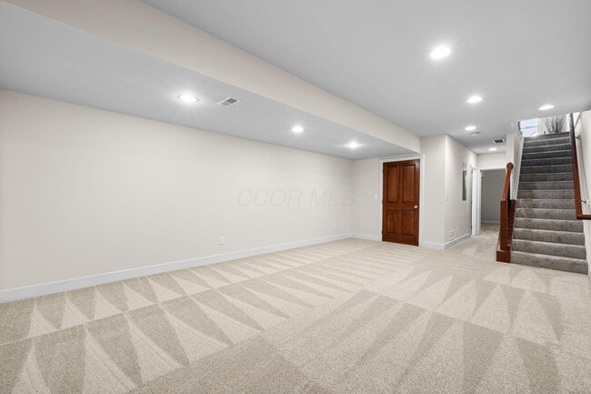 Building Photo - 975 N 6th St