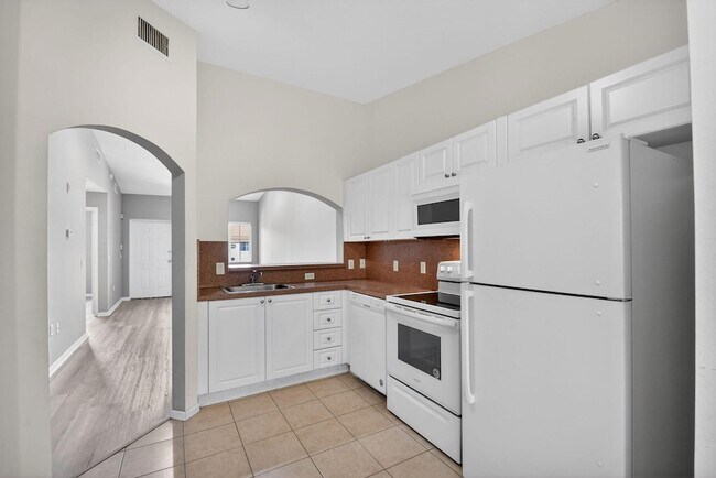 Building Photo - 3790 N Jog Rd