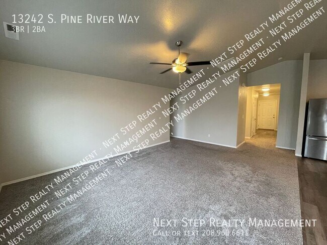 Building Photo - 13242 S Pine River Way