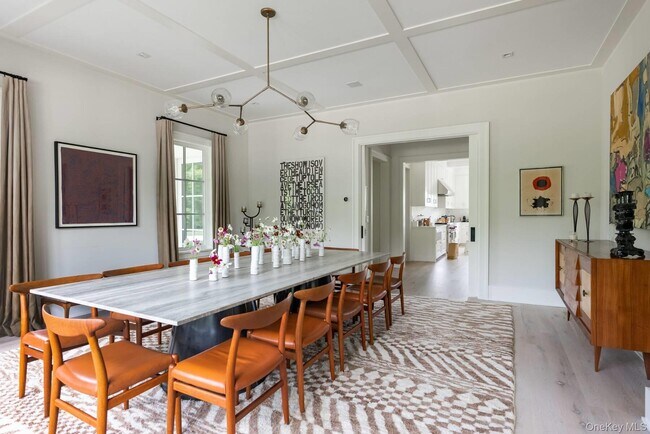 Building Photo - 571 Pauls Ln