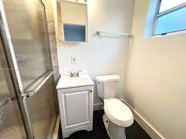 Building Photo - 1040 NW 3rd Ave