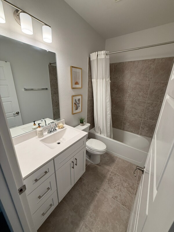 Building Photo - 5313 Waterview Ct