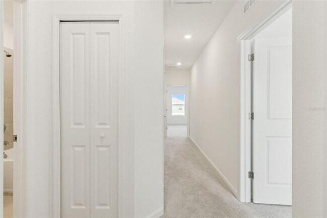 Building Photo - 2701 Skyline Lp