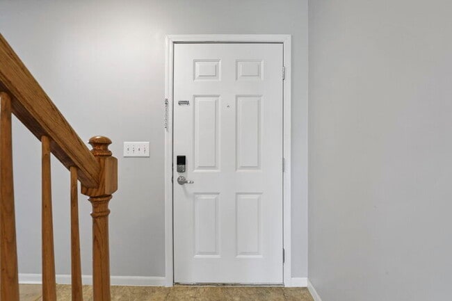 Building Photo - 3112 Fabyan Dr