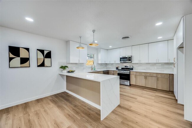 Building Photo - 11704 Indianhead Dr
