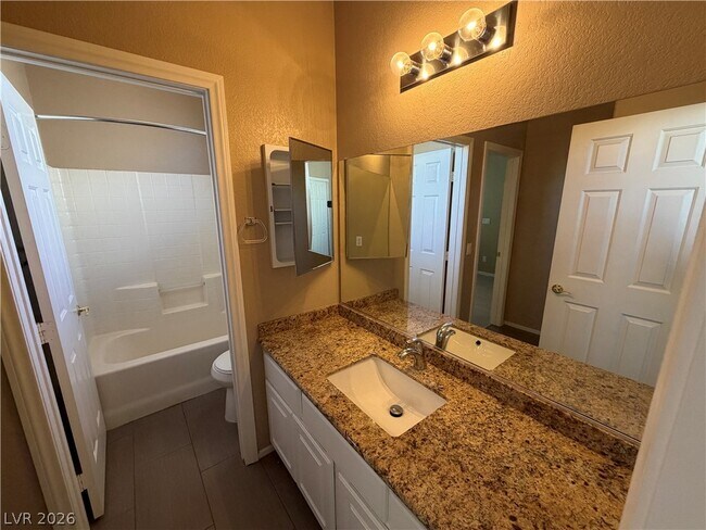 Building Photo - 1113 Heaton Ave