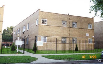 Building Photo - 1840-1850 S Fairfield Ave