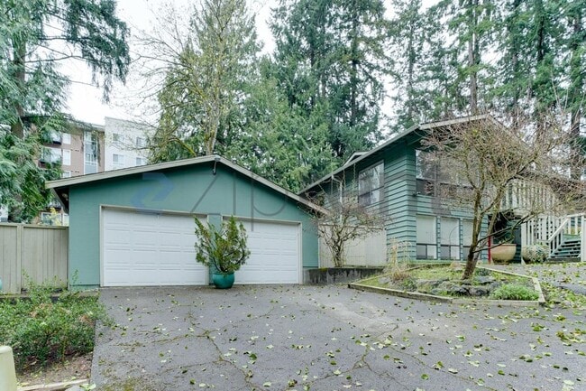 Building Photo - 1614 NE 199th Ct