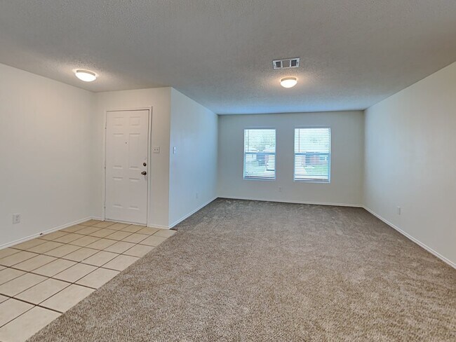 Building Photo - 4059 Hunters Creek Dr