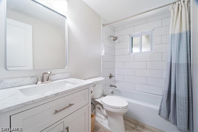 Building Photo - 6128 Cocos Dr
