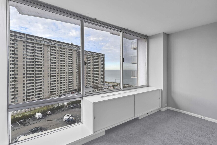 Building Photo - 12700 Lake Ave